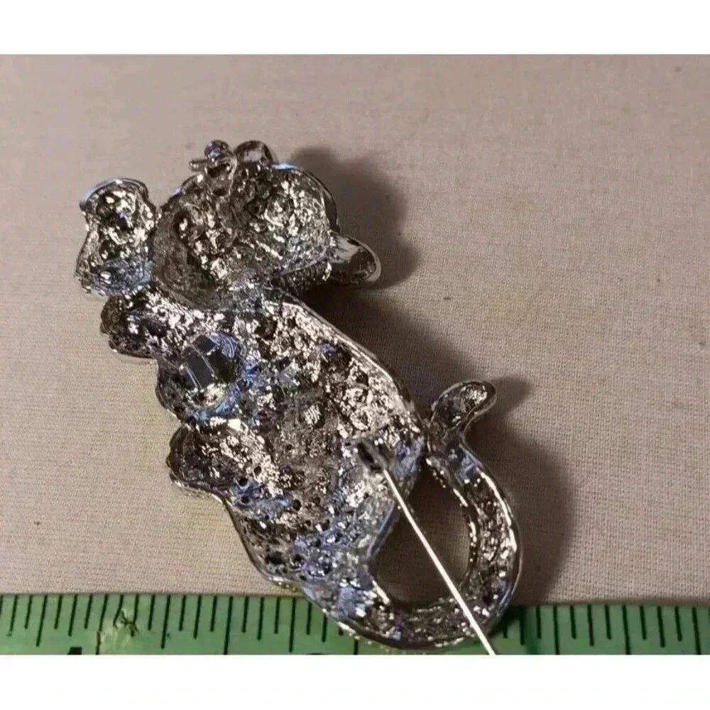Leopard Cub Pin Brooch Silver Toned Black Spots Rhinestones‎ And Red Eyes Gems